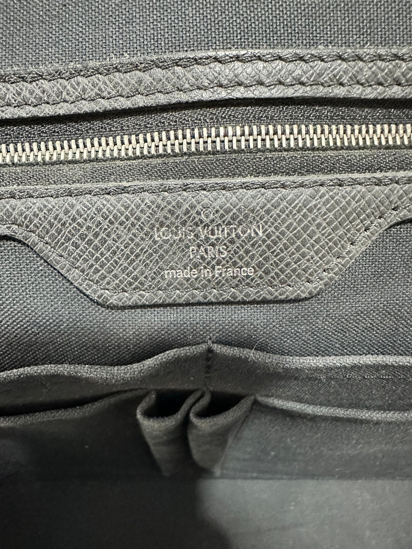 Louis Vuitton Black Taiga Leather Neo Igor Briefcase