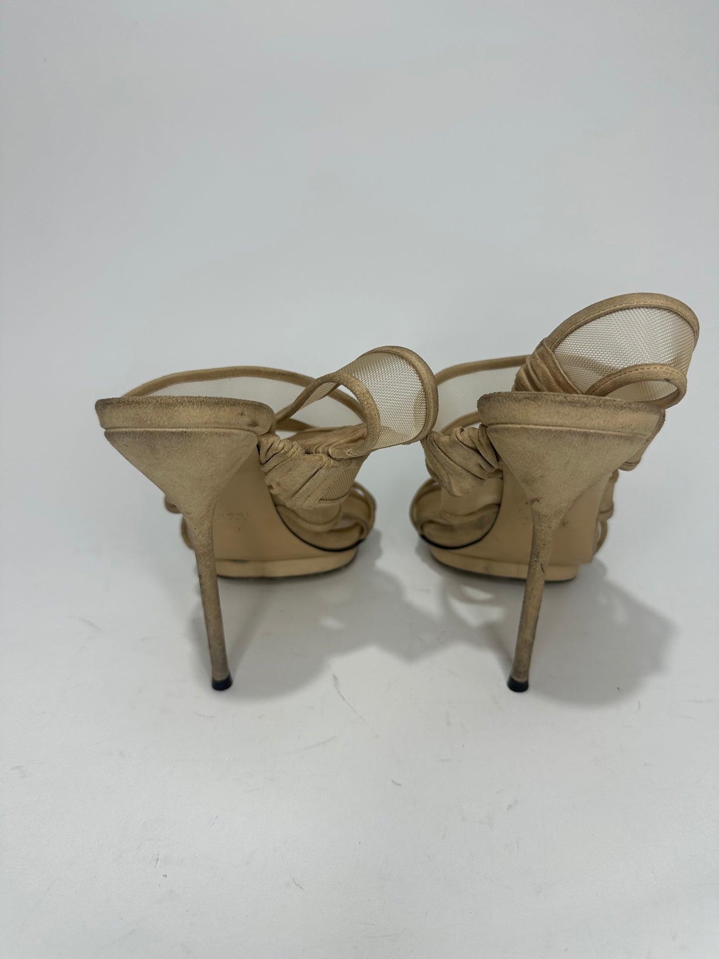 GUCCI
Suede Mesh Accents Slingback Sandals
Size: 4 UK | US7IT37