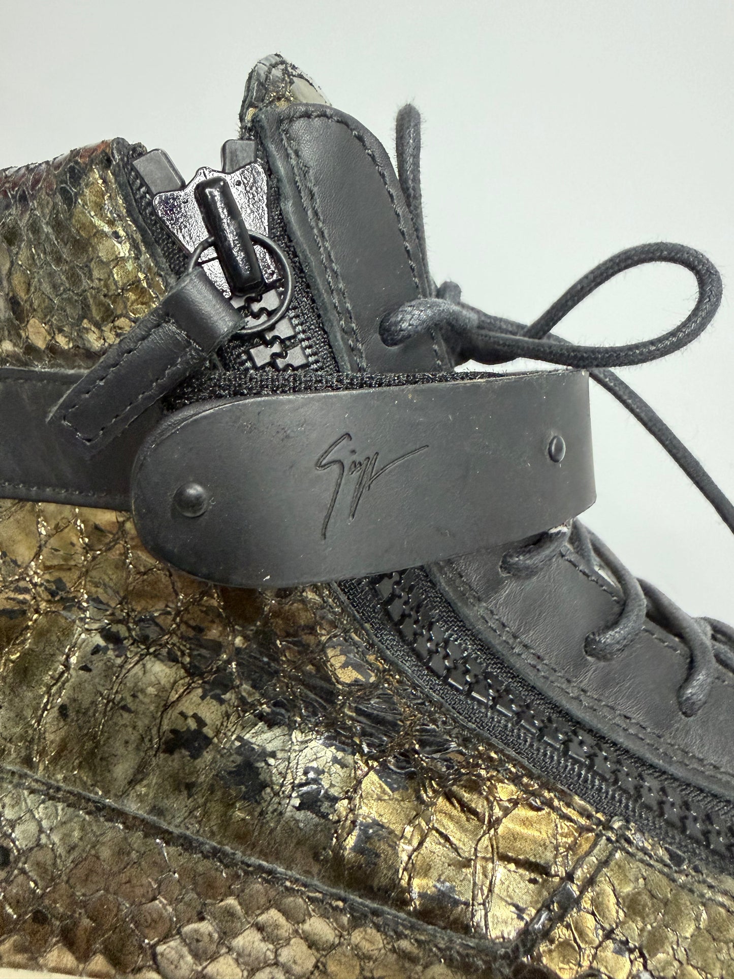 Giuseppe Zanotti Black/Gold Python Embossed Leather Double Zip High Top Sneakers Size 43 EU