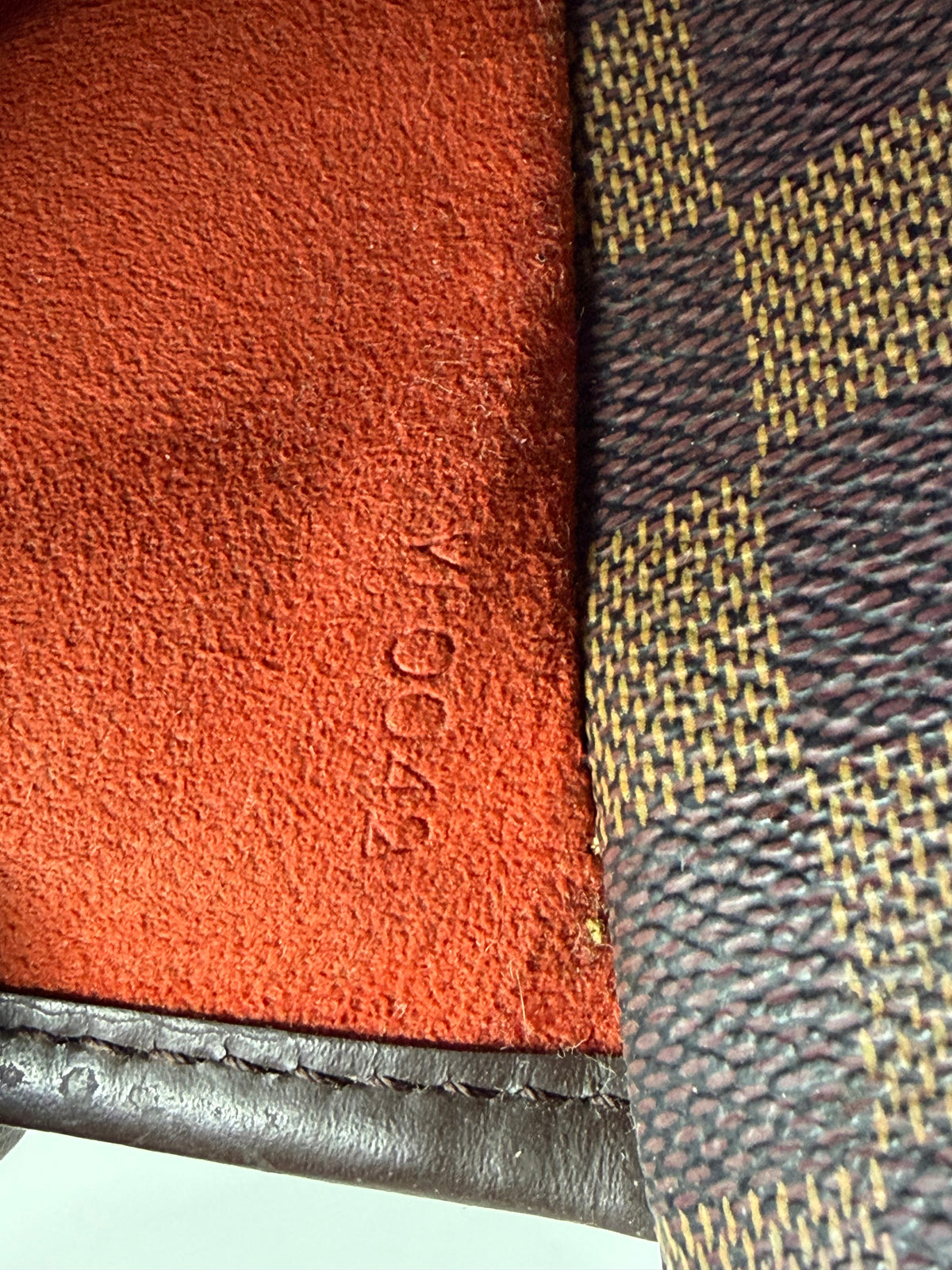 LOUIS VUITTON
Damier Canvas Ipanema PM Bag