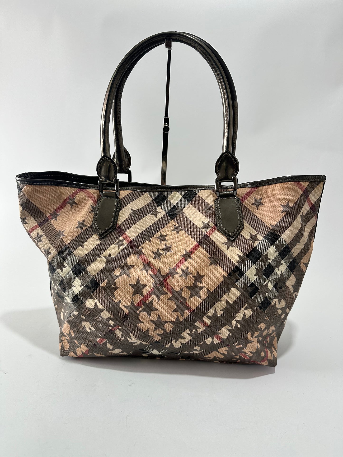 BURBERRY
Supernova Check Stars Large Nickie Tote Nickel
