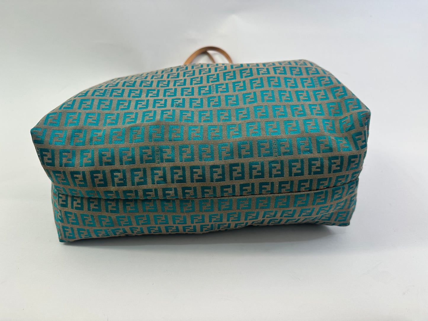 Fendi
Zucchino Roll Tote