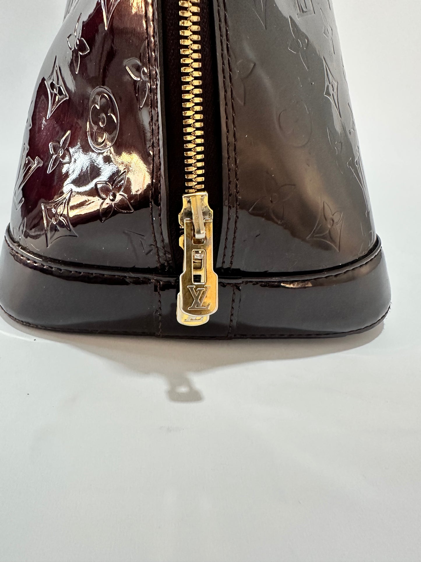 Louis Vuitton Amarante Monogram Vernis Alma GM Bag