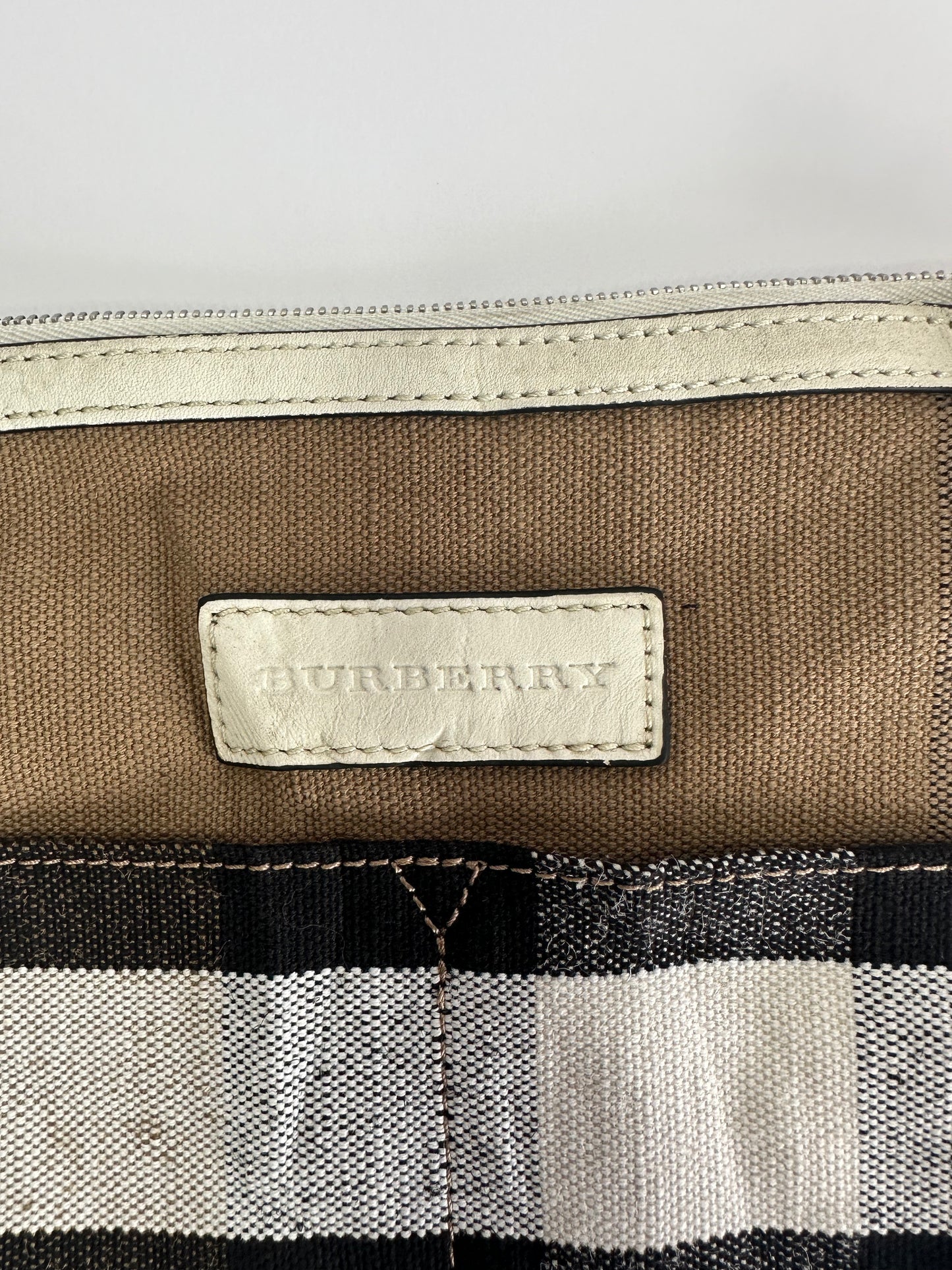 BURBERRY Ashby Medium Bucket Bag Check White