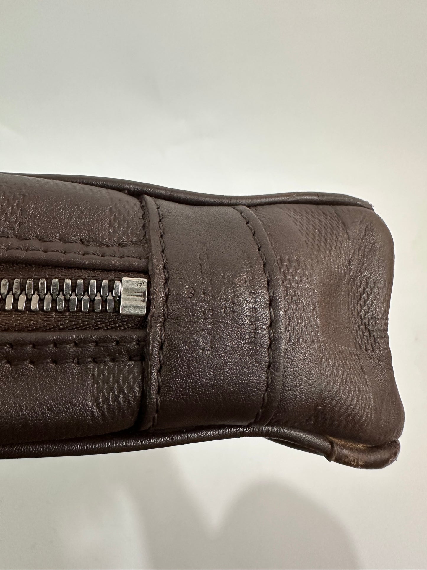 LOUIS VUITTON Damier Infini Porte-Documents Voyage PM
