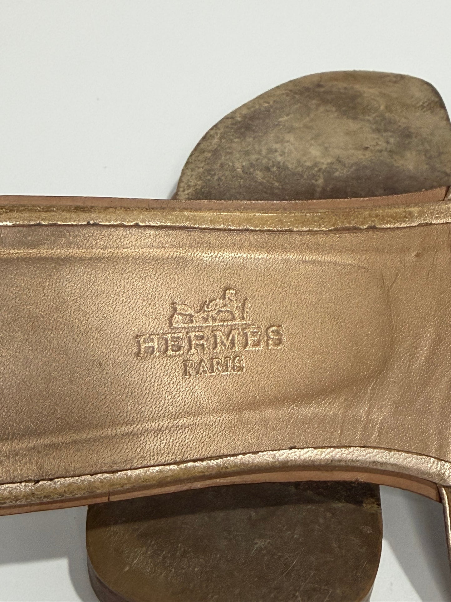 HERMES Metallic Box Calfskin Oran Sandals 38 EU/ 8 US / 5 UK