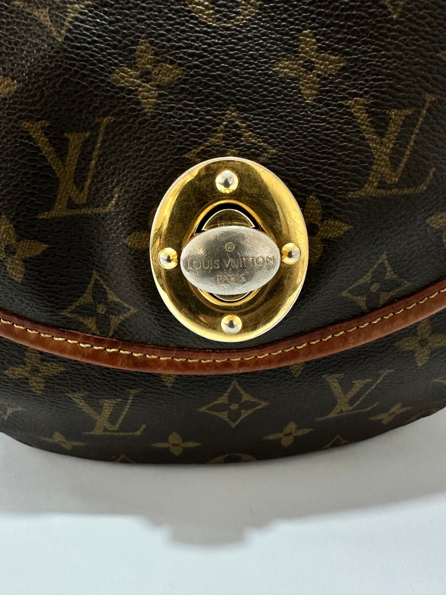 LOUIS VUITTON
Monogram Tulum GM