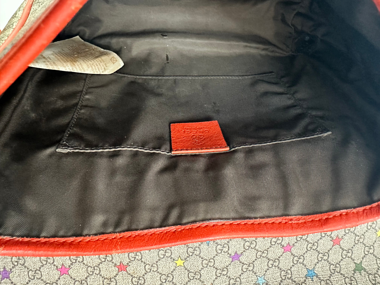 GUCCI Kids
GG Supreme Monogram Stars Medium Flap Messenger Bag Beige Orange