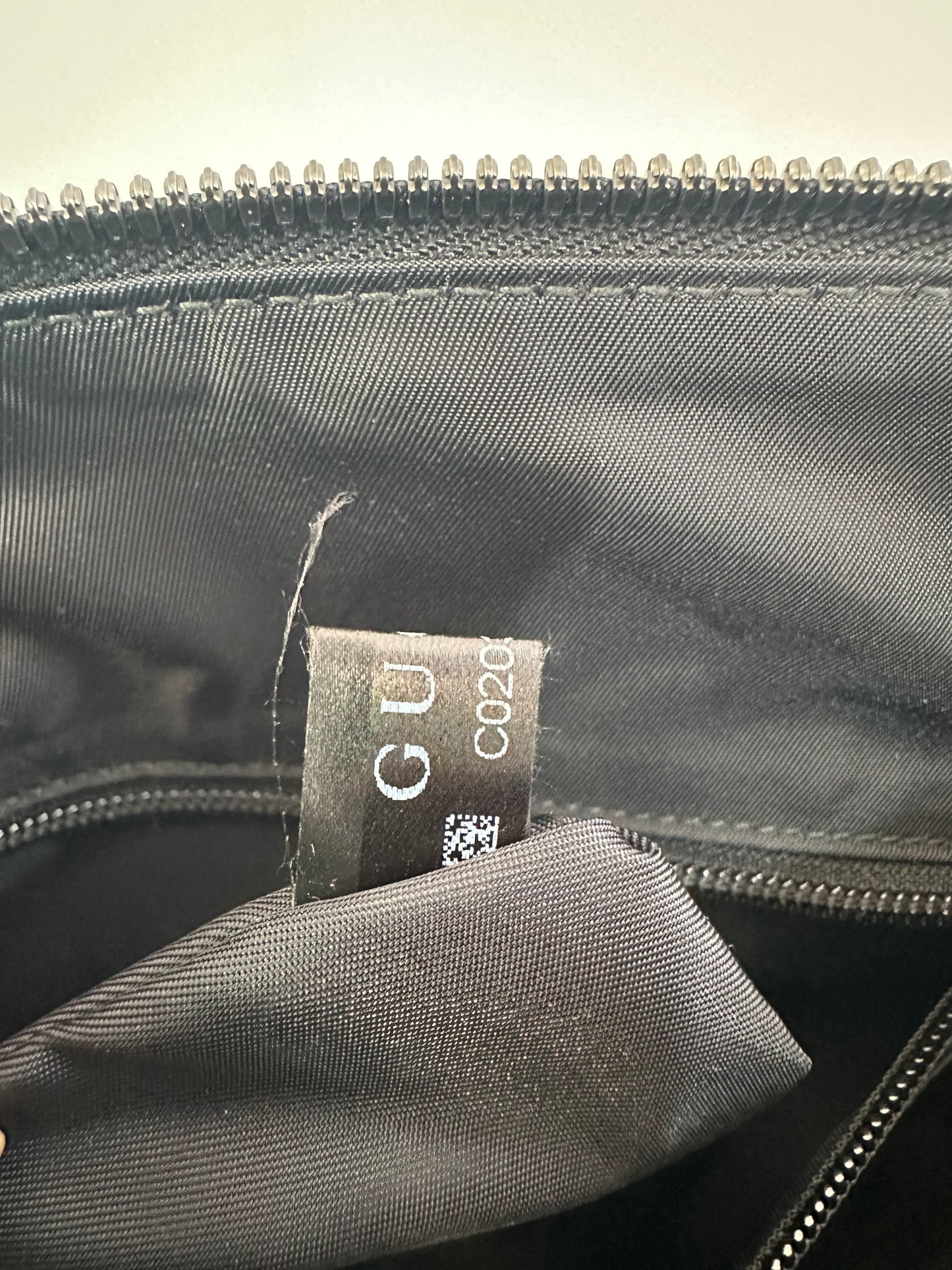 Gucci
Front Zip Flat Messenger Bag GG Coated Canvas Medium