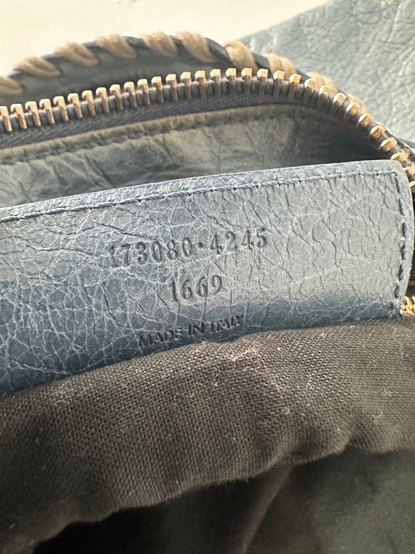 BALENCIAGA
Anthracite Lambskin Leather Giant 21 Rose Gold Work Bag