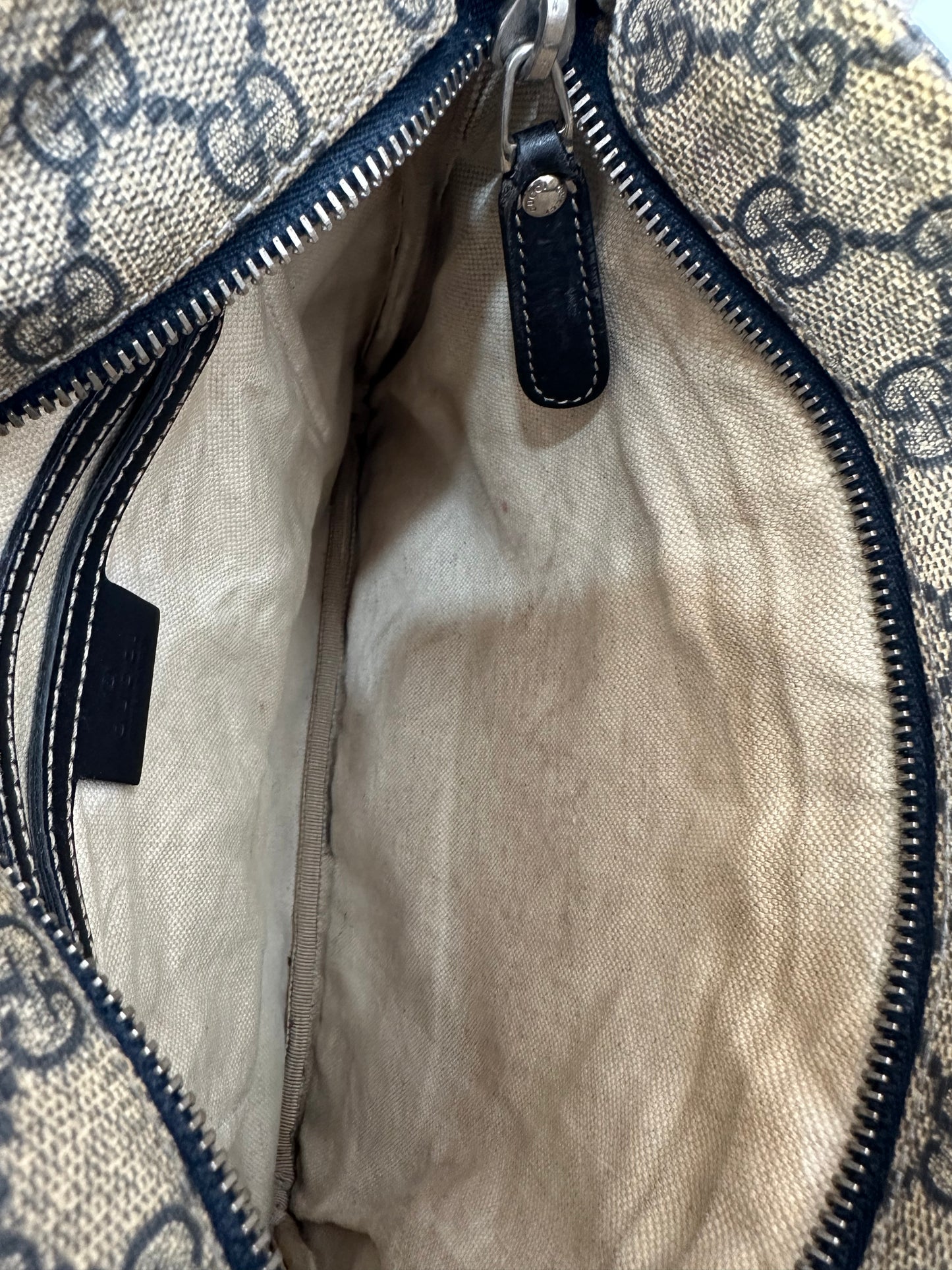 GUCCI Beige GG Supreme Canvas and Leather Crossbody Bag