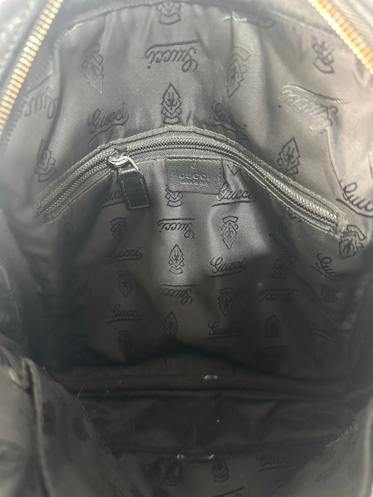 GUCCI Guccissima Flat Messenger Bag Black