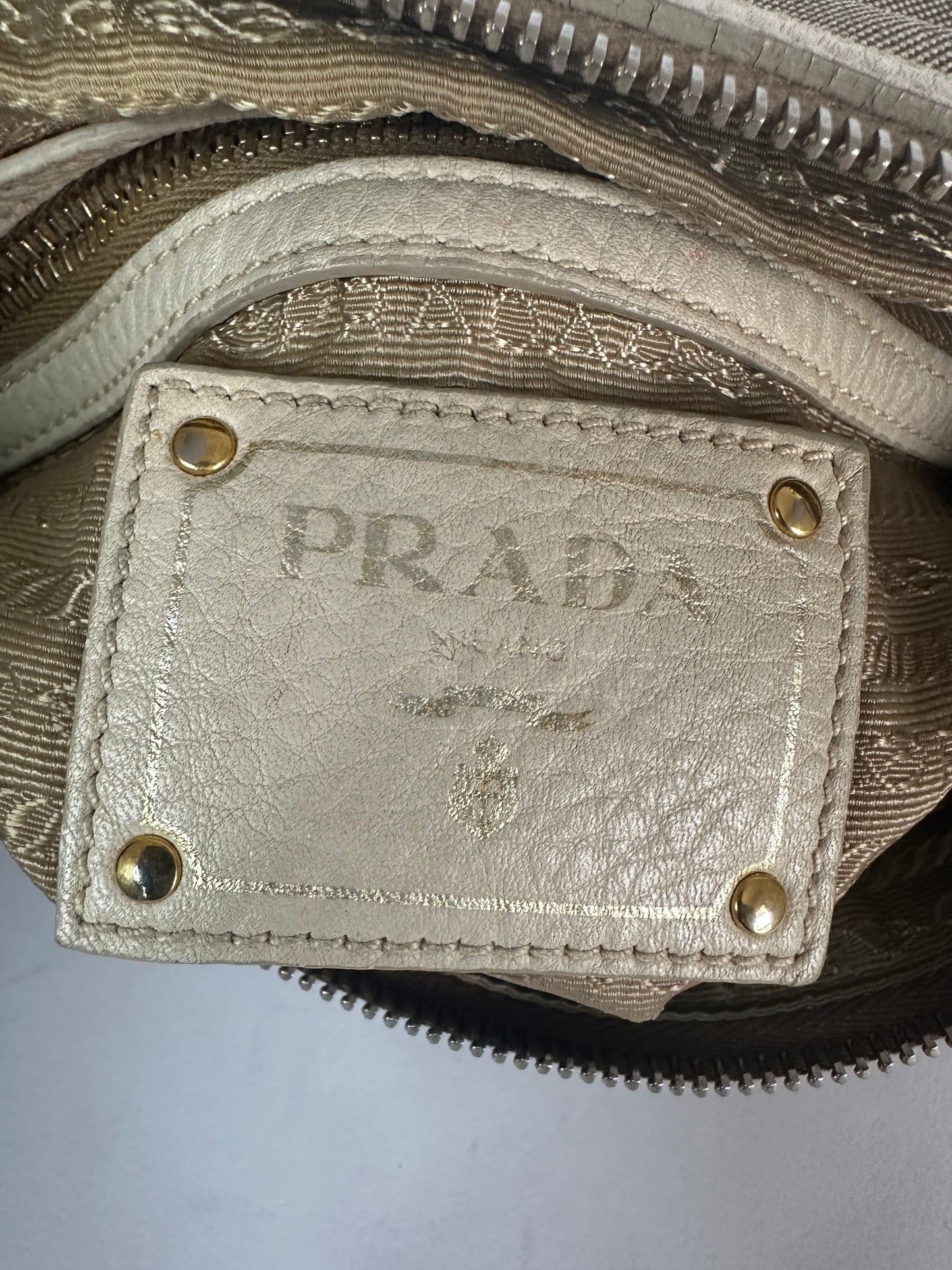 PRADA
Jacquard Logo Small Flat Messenger Bag White