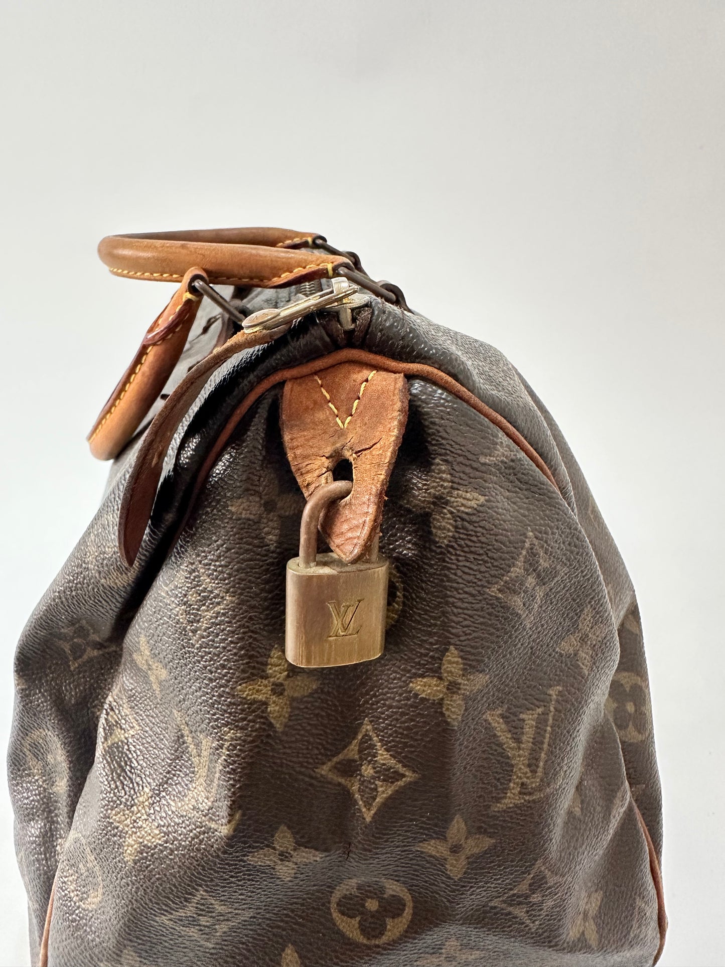 LOUIS VUITTON Monogram Speedy 35