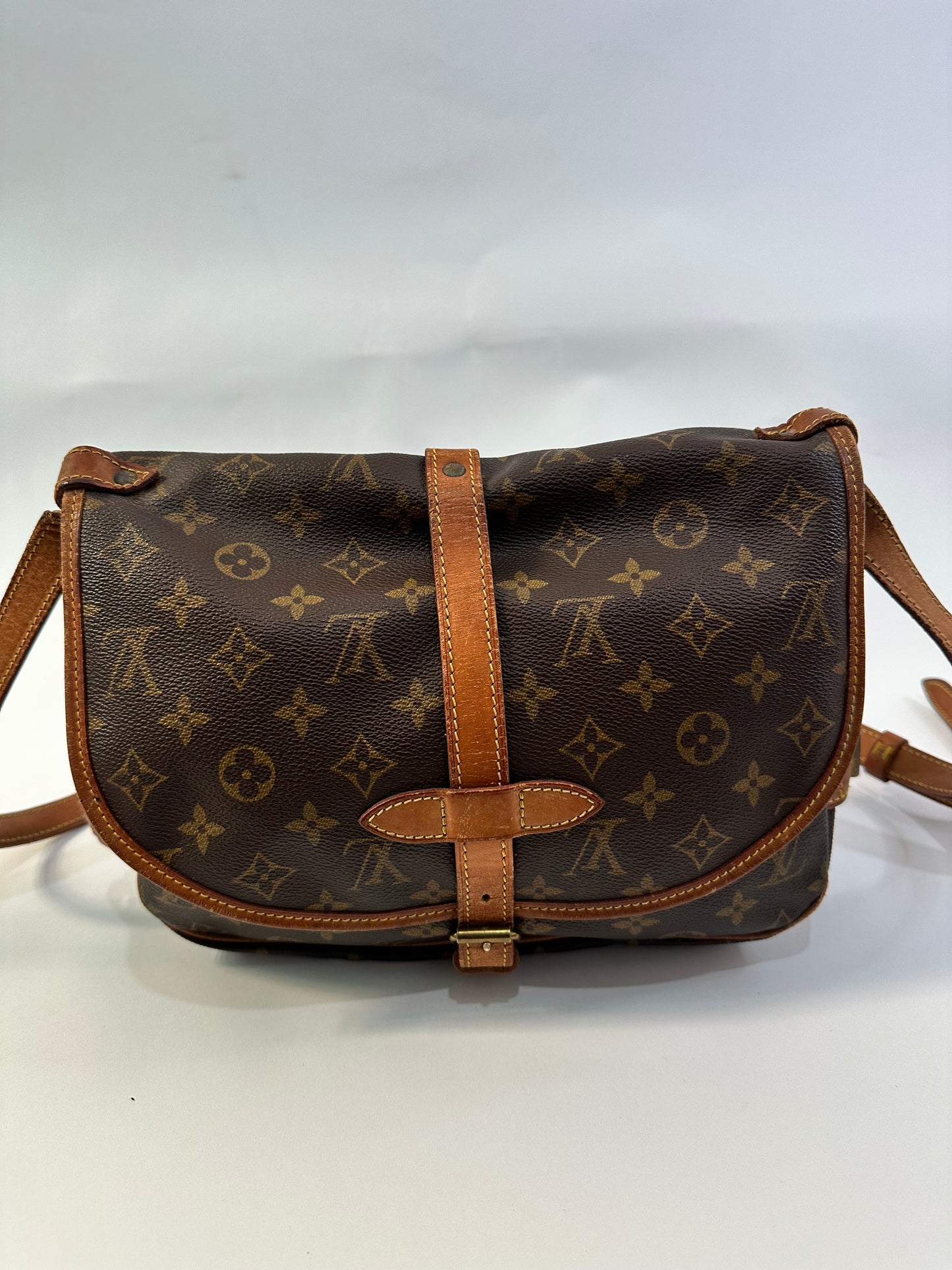 LOUIS VUITTON Monogram Saumur 30