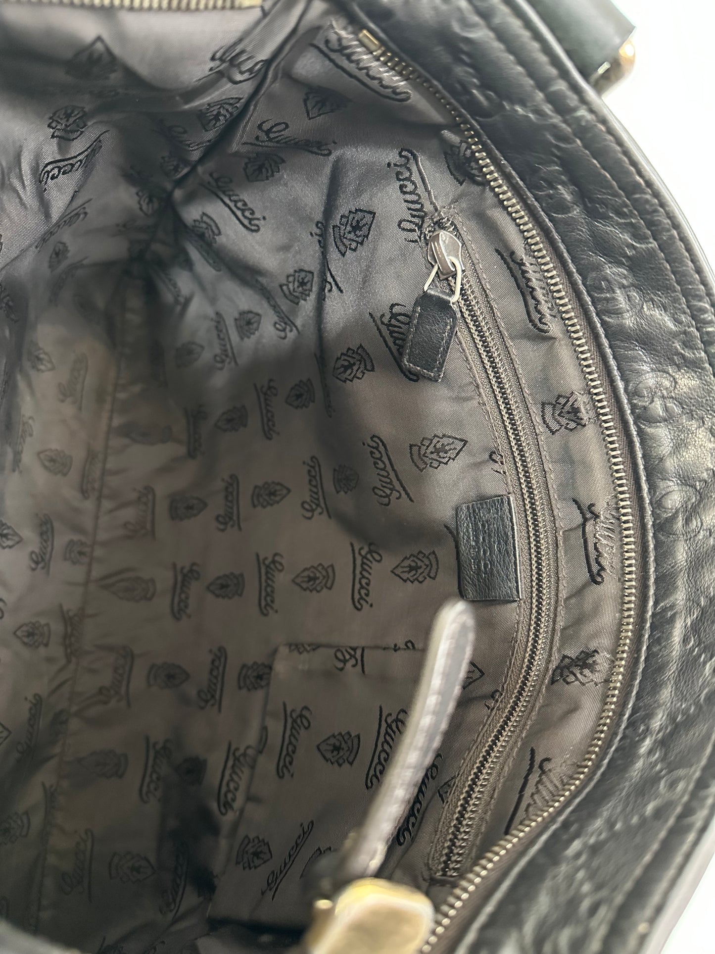 GUCCI Black Guccissima Leather Slim Messenger Bag