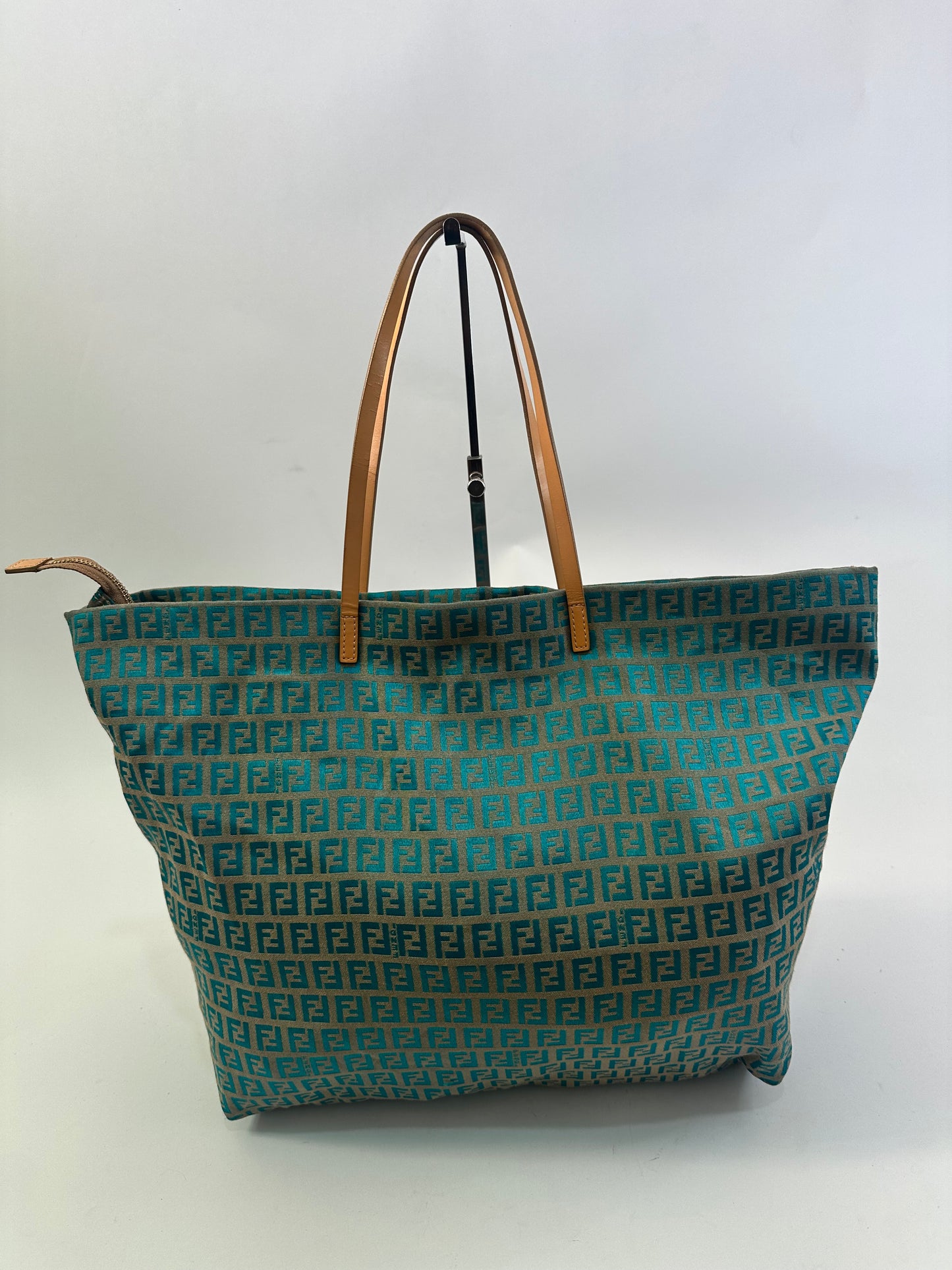 Fendi
Zucchino Roll Tote