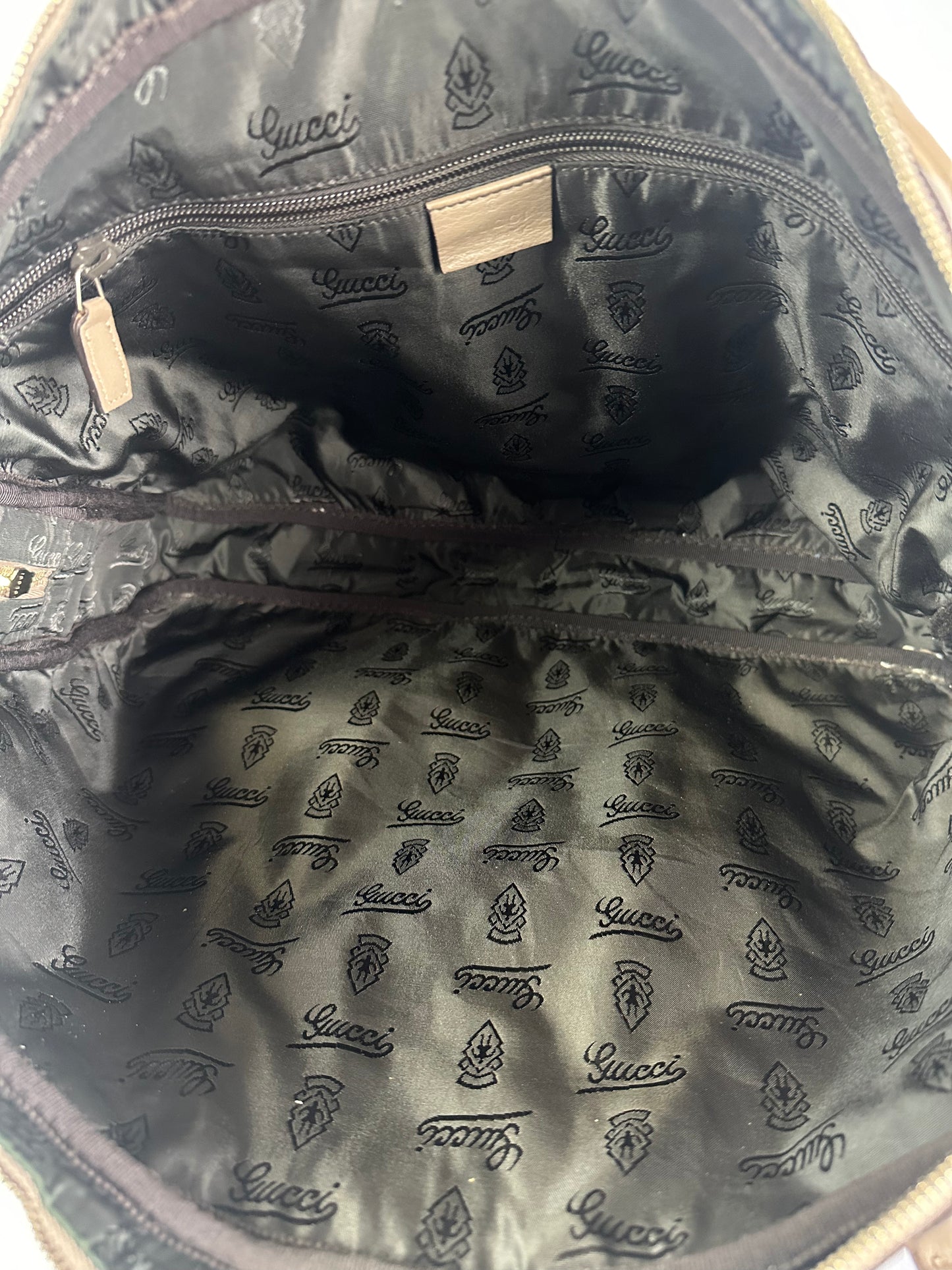 GUCCI
Guccissima Signature Briefcase Beige