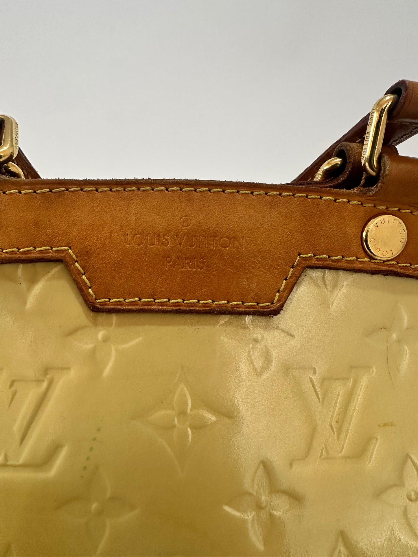 Louis Vuitton Blanc Corail Monogram Vernis Brea MM Bag