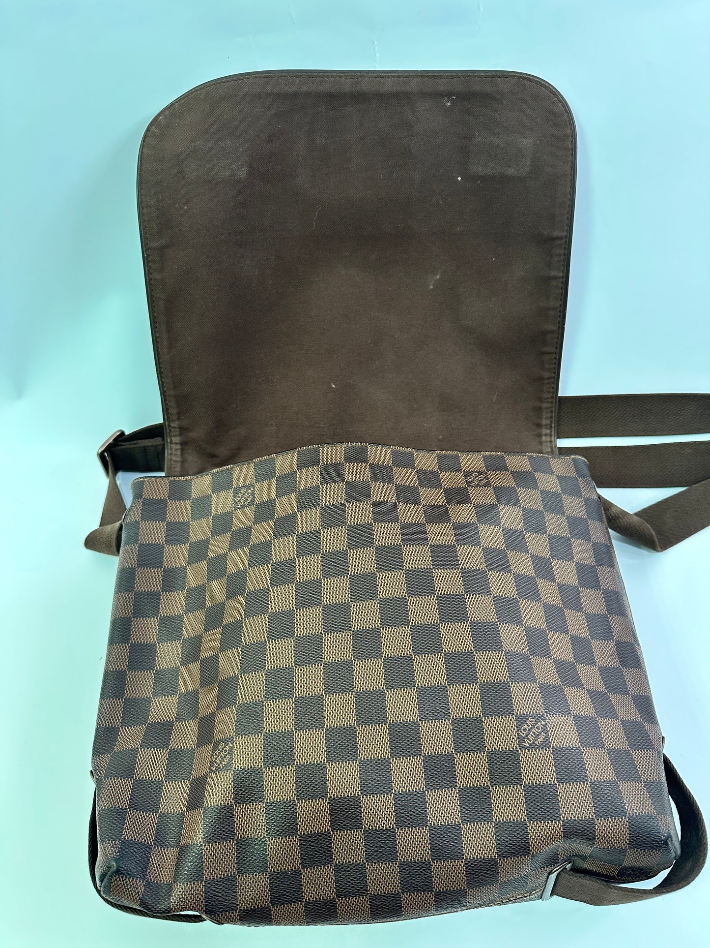 Louis Vuitton Damier Ebene Canvas Brooklyn GM Messenger Bag