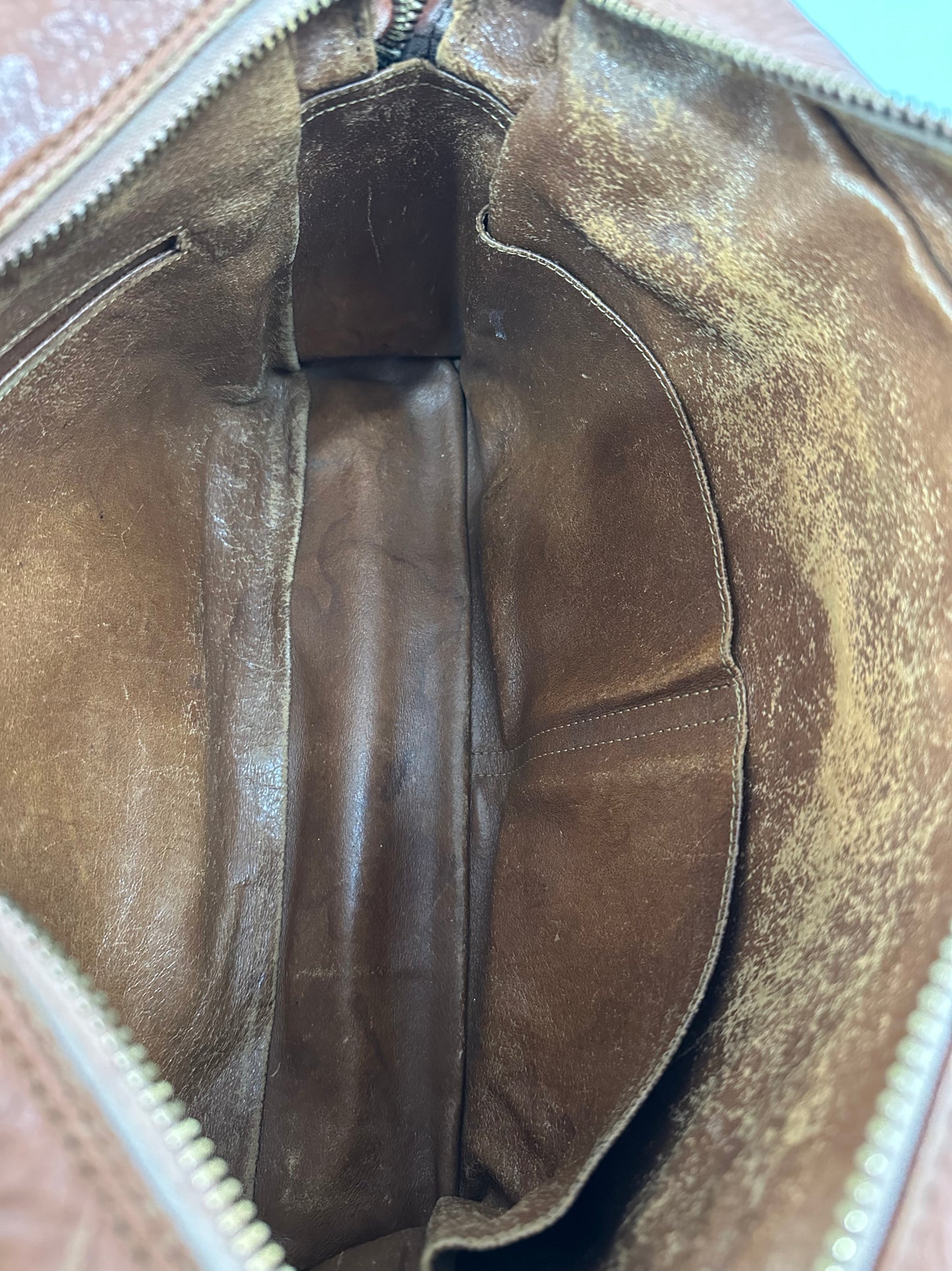 LOUIS VUITTON
Monogram Sac Bandouliere