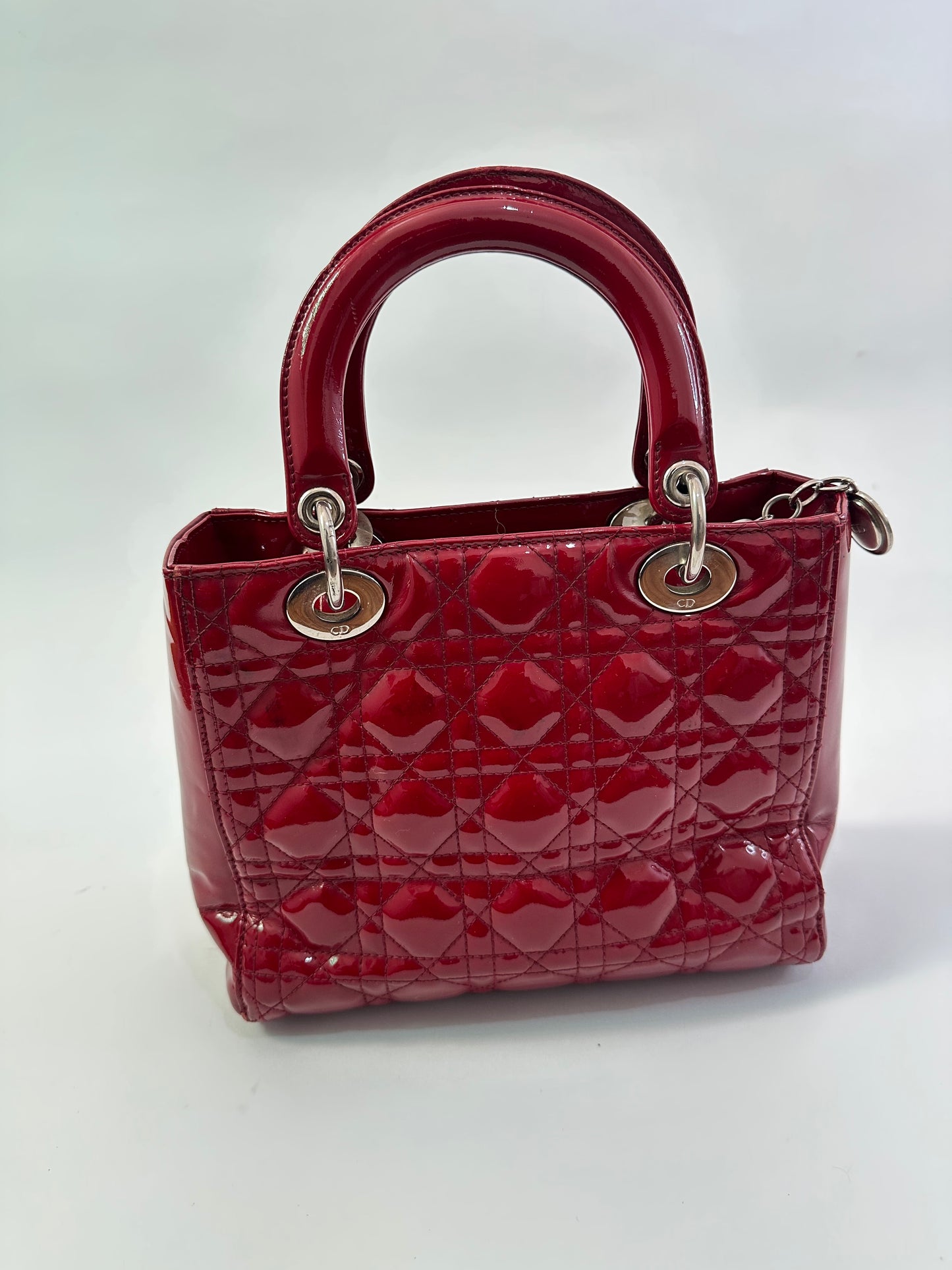 CHRISTIAN DIOR
Patent Cannage Medium Lady Dior Red