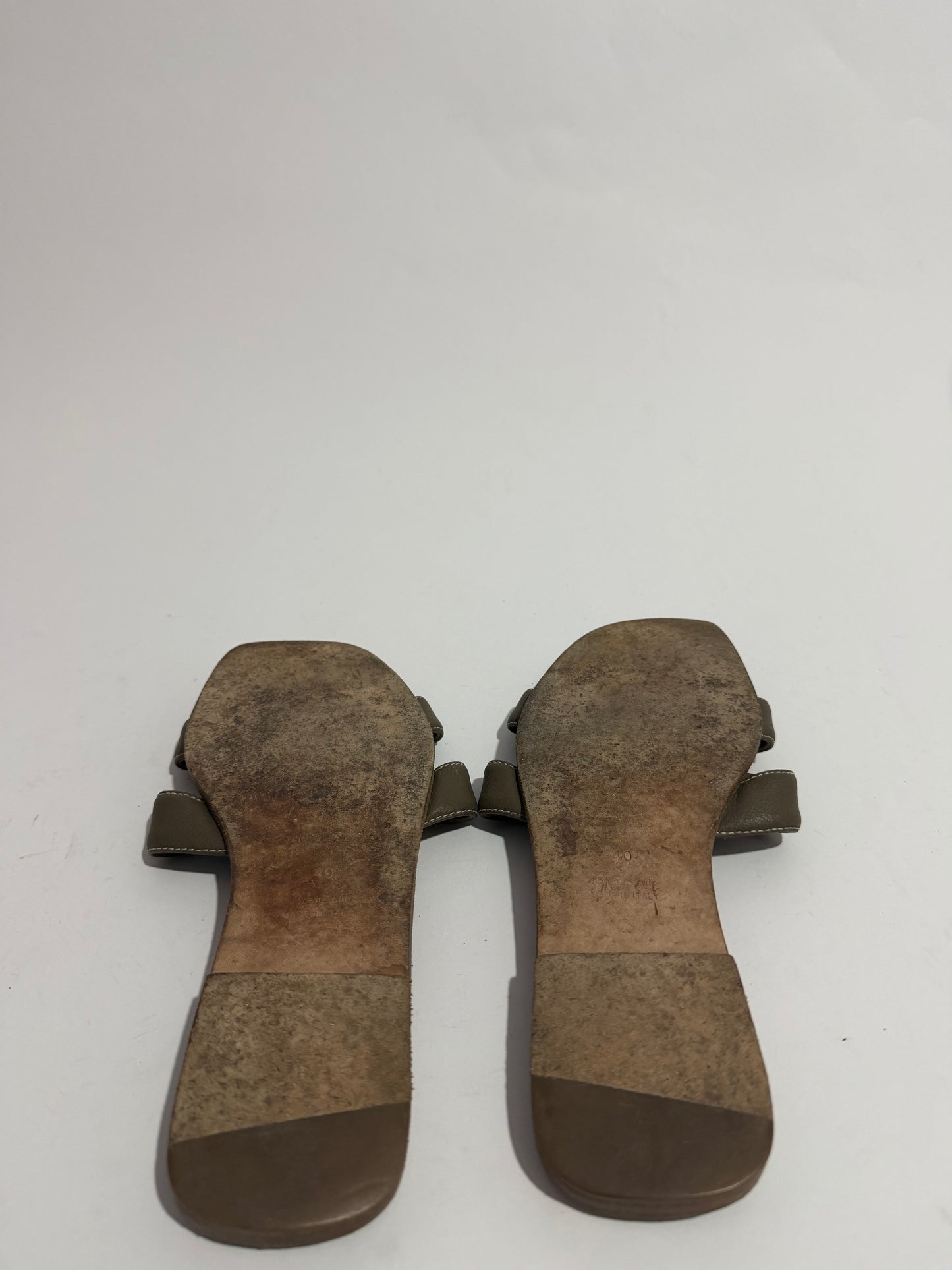 HERMES Grey Epsom Oran Sandals Size 40 EU/10 US / 7 UK
