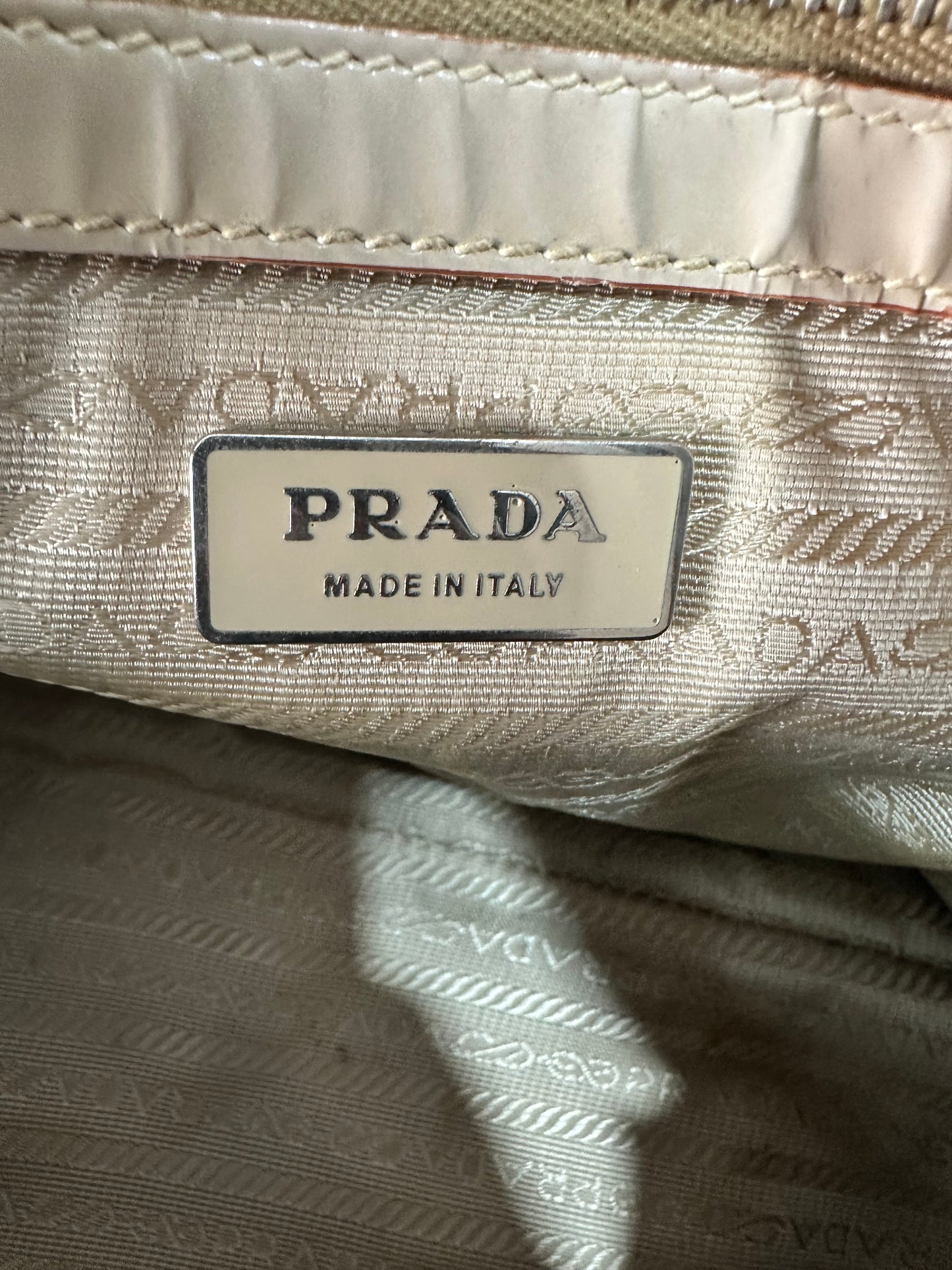 PRADA
Spazzolato Medium Promenade Tote Beige