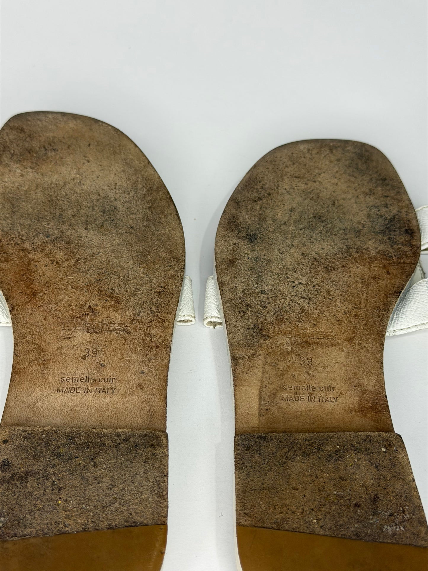HERMES White Box Calfskin Oran Epson Sandals 39 EU/ 9 US / 6 UK