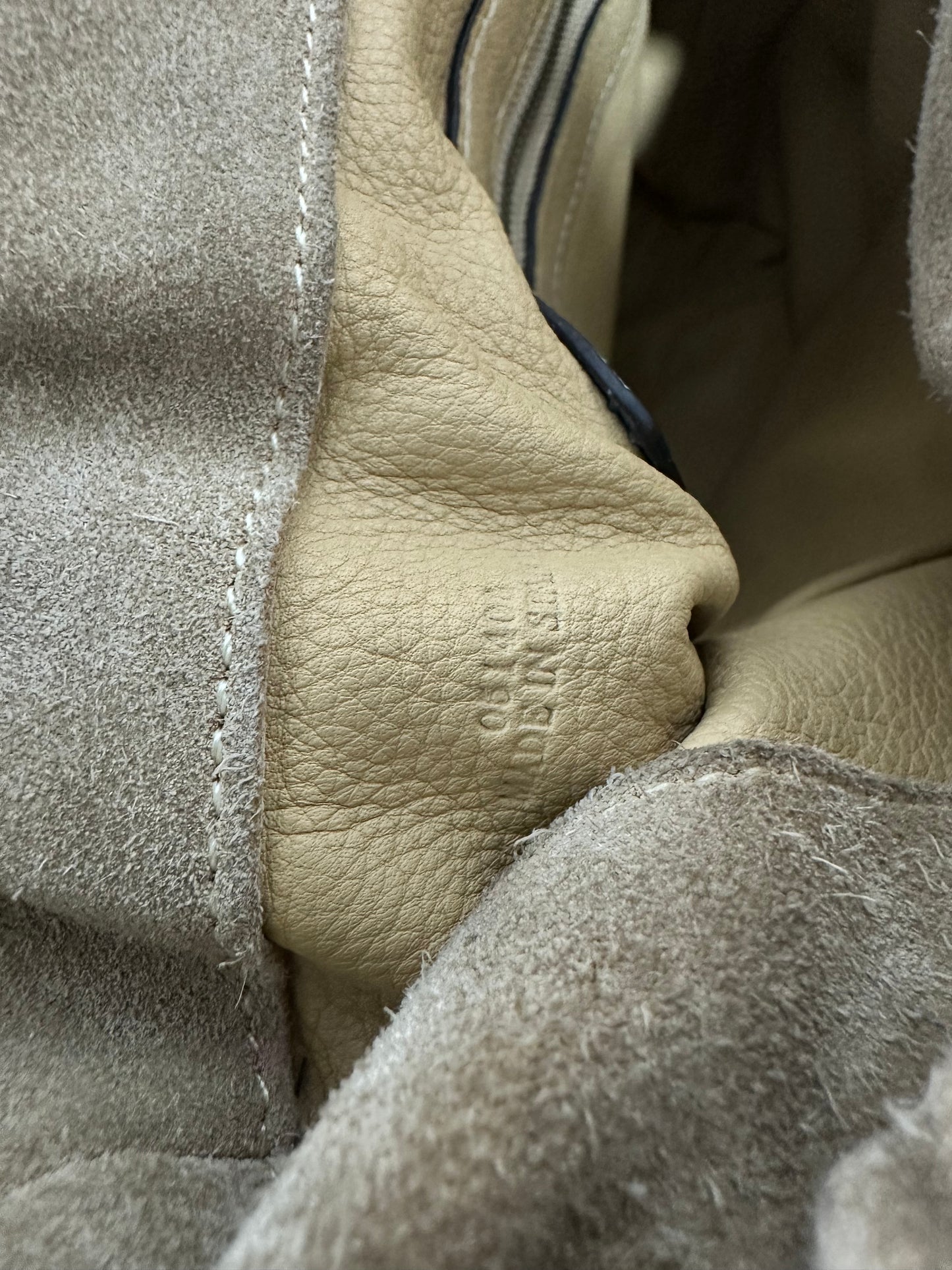 Loewe
Suede Flamenco Large