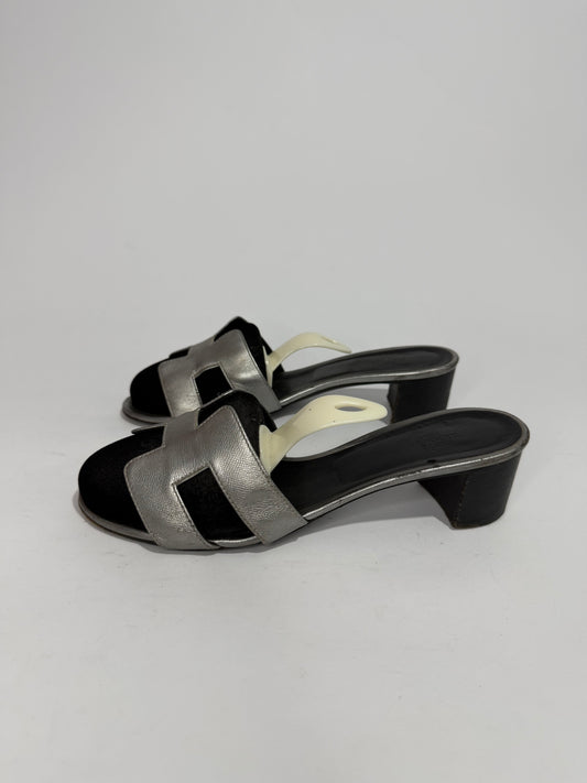 Hermés Metallic Grey Leather Oasis Slide Sandals Size 38 EU/ 8 US/ 5 UK