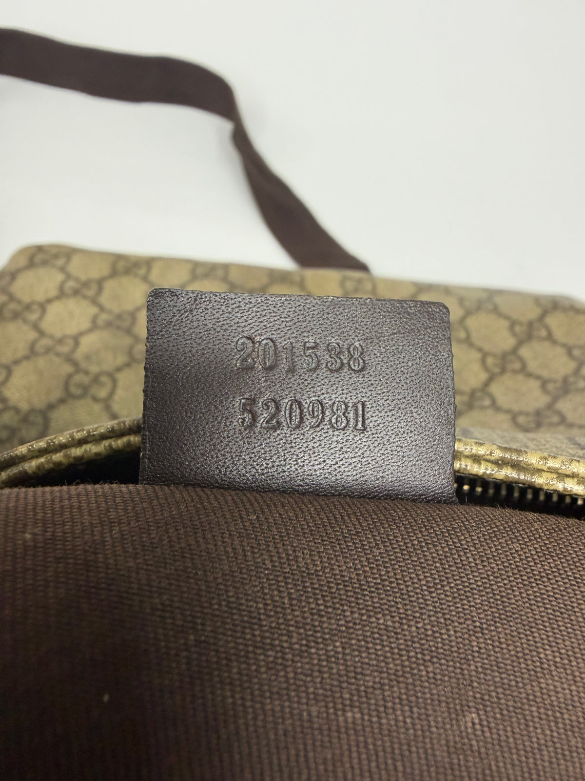 Gucci Beige GG Supreme Canvas Crossbody Bag