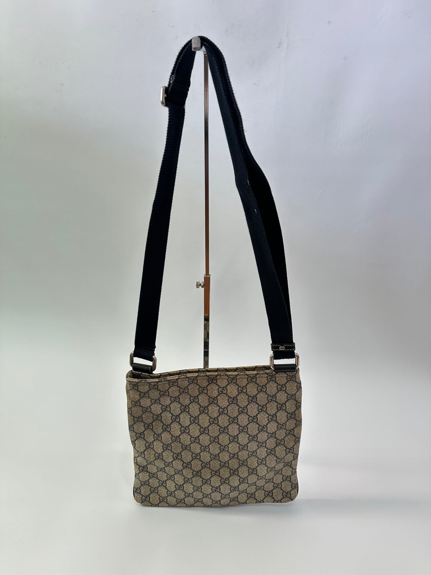 GUCCI Beige GG Supreme Canvas and Leather Crossbody Bag