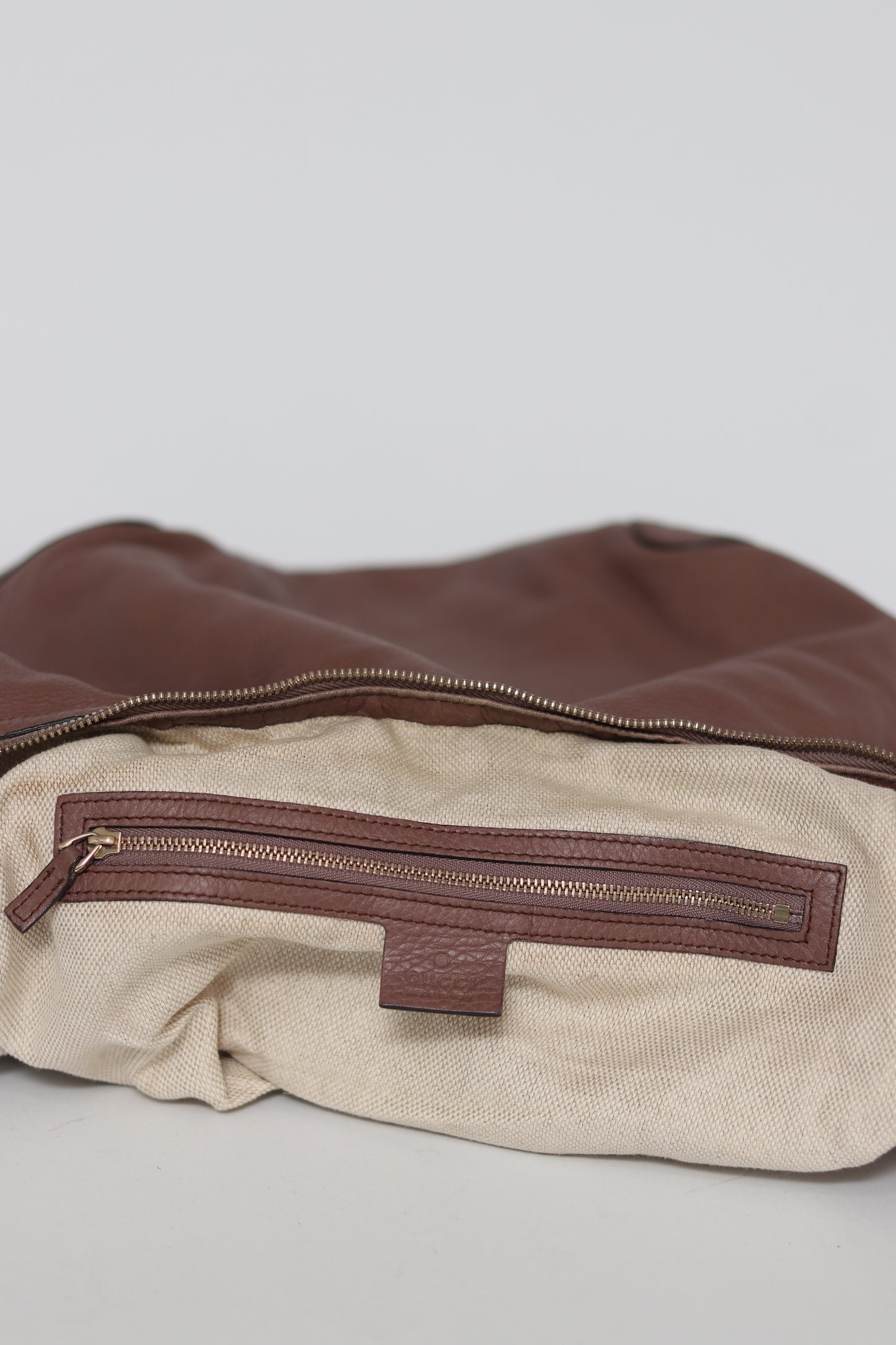 GUCCI
Mauve Pebbled Leather Soho Chain Shoulder Bag