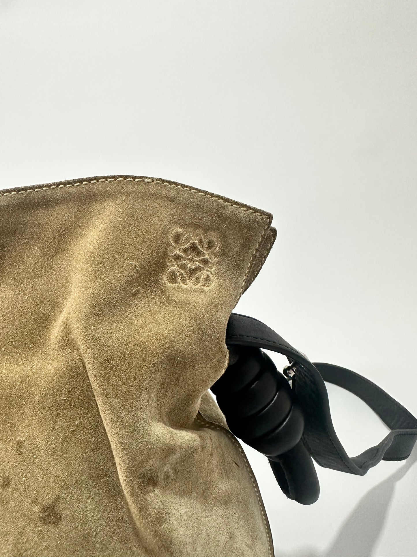 Loewe
Suede Flamenco Large