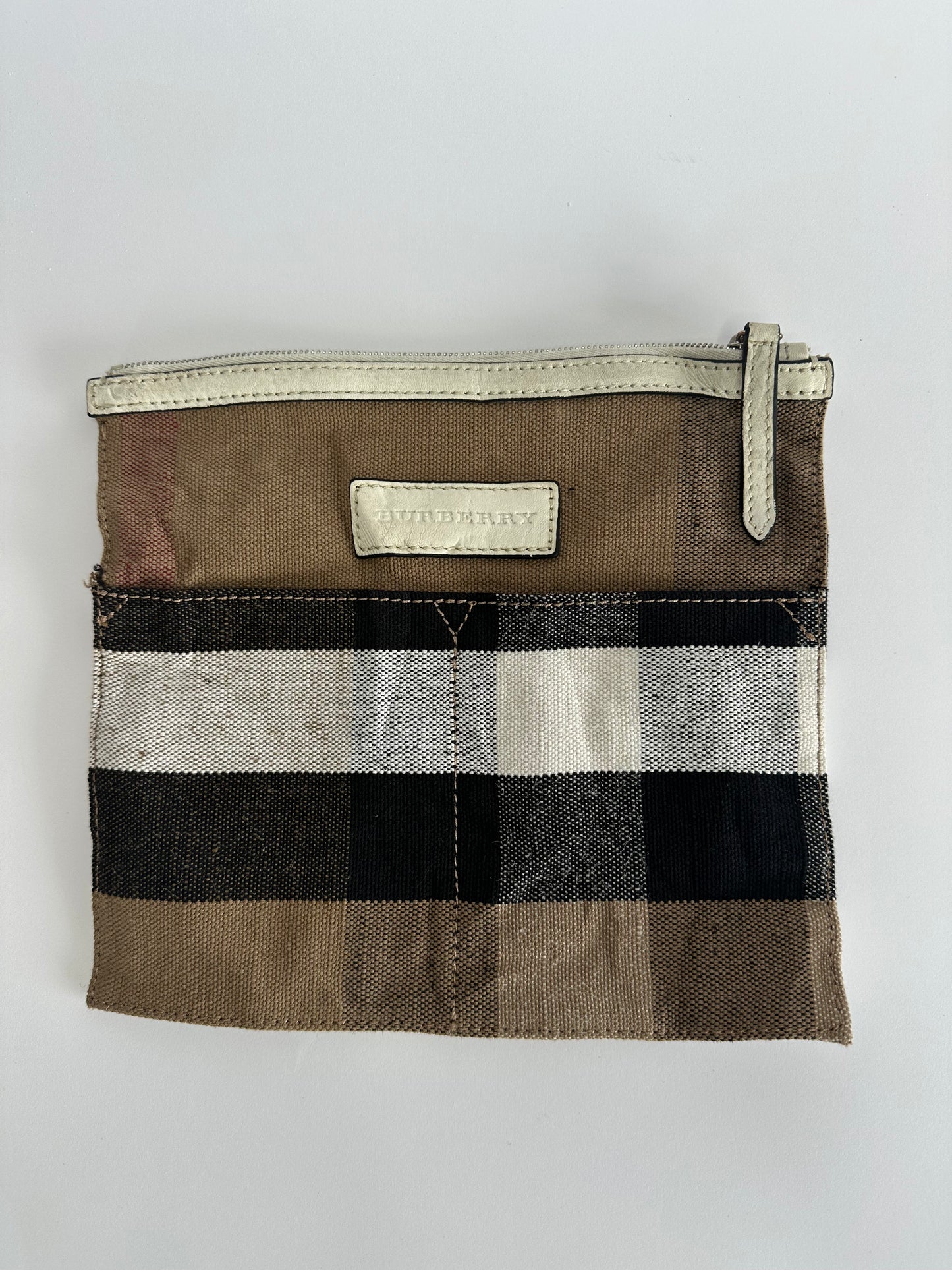 BURBERRY Ashby Medium Bucket Bag Check White