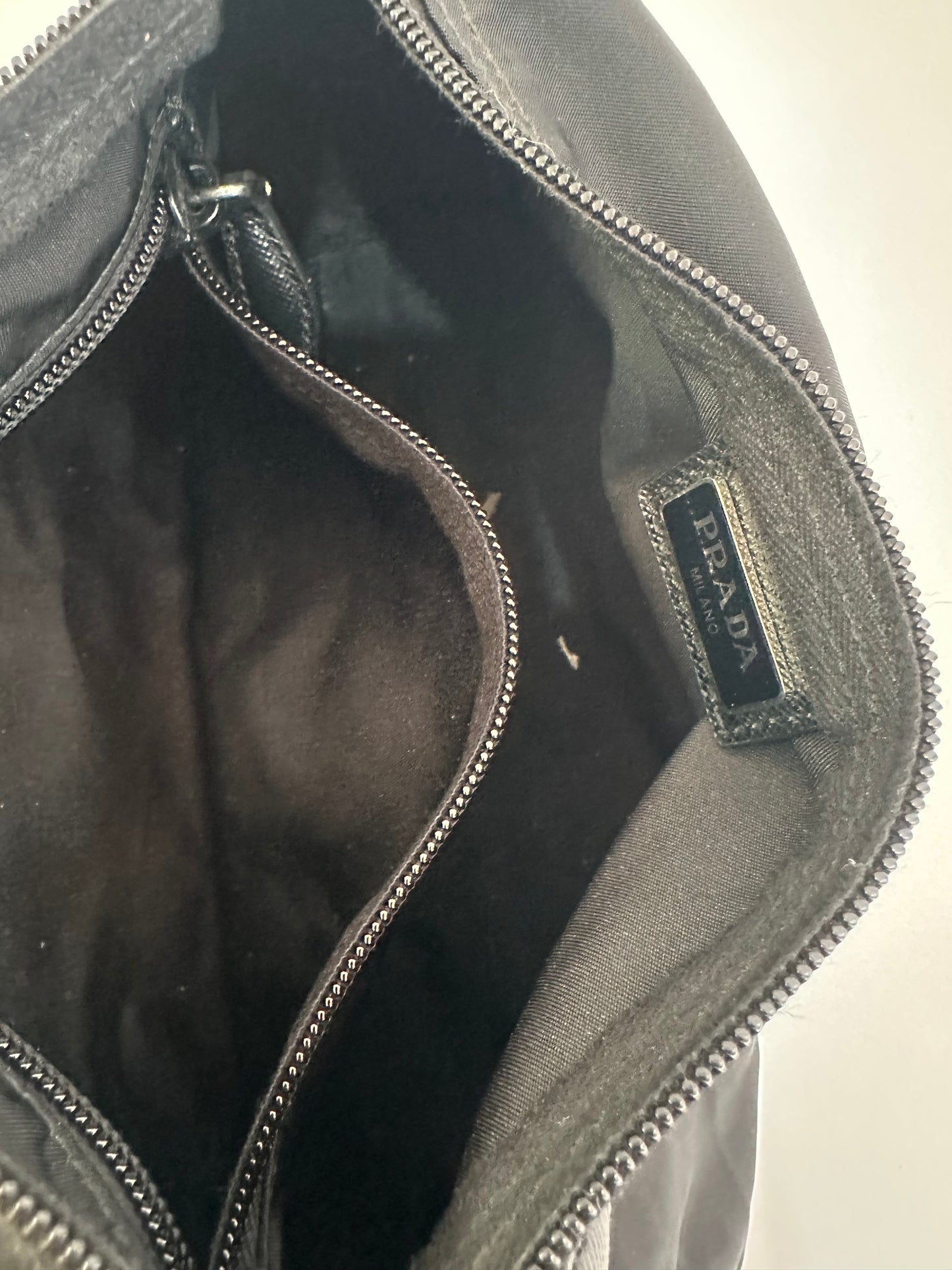 PRADA
Nylon Tessuto Cosmetic Pouch Black