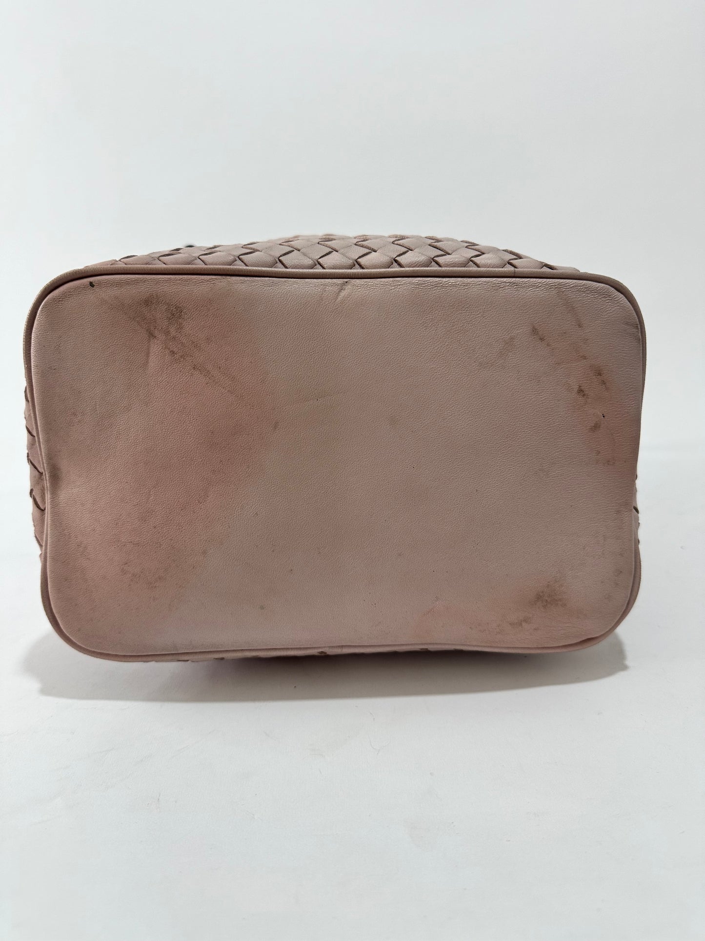Bottega Veneta
Convertible Bucket Bag Intrecciato Nappa Medium