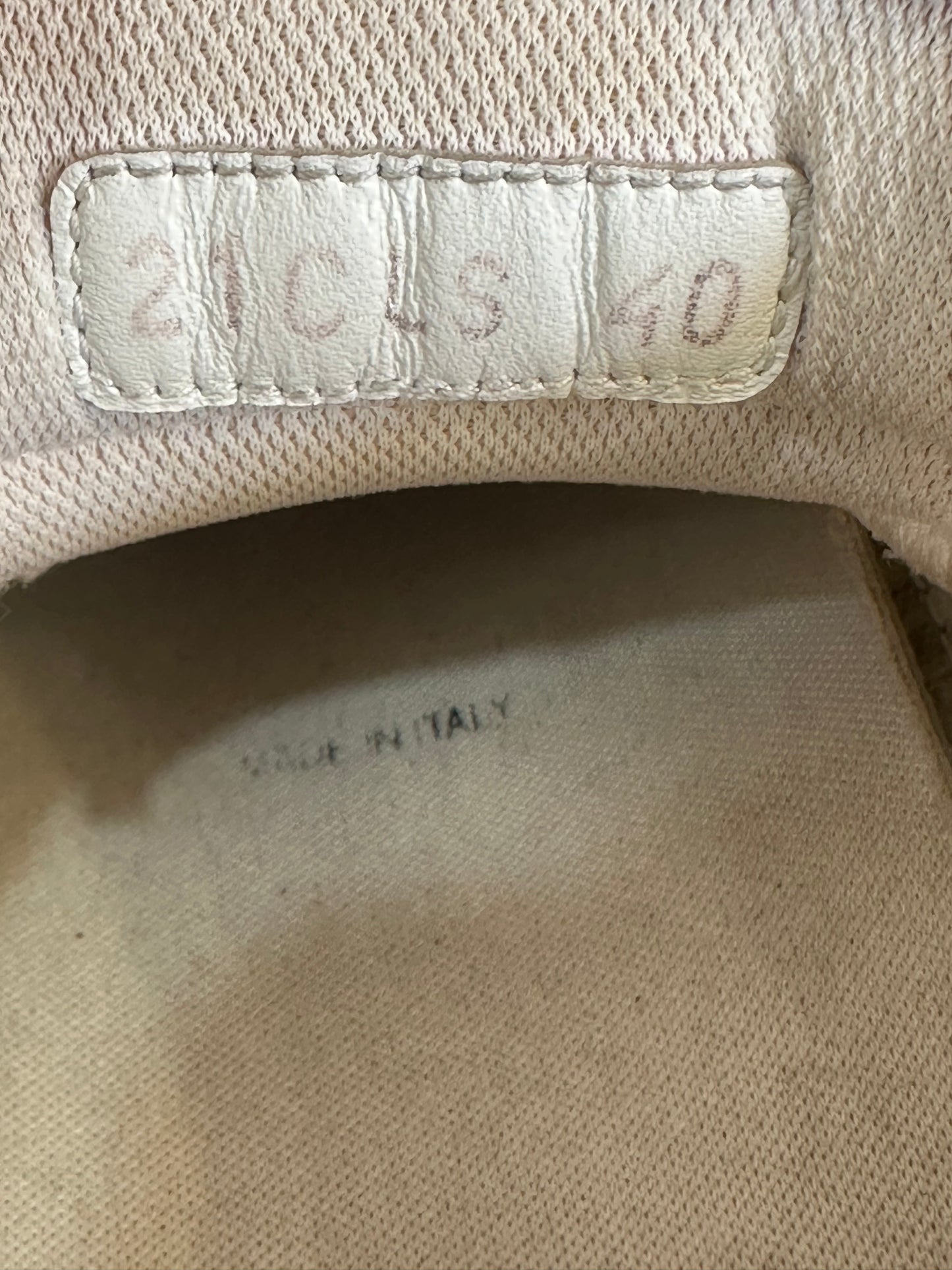 CHRISTIAN DIOR
Suede Technical Mesh Oblique Mens B25 Runner Sneaker Size 40