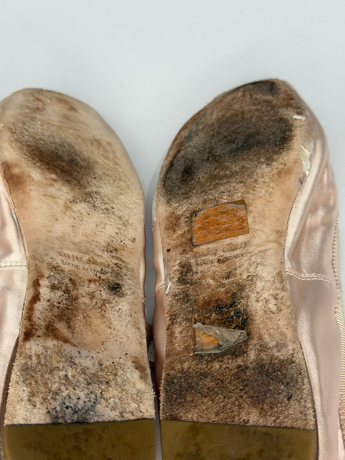 Miu Miu Beige Leather Buckle Detail Bow Ballet Flats Size 37 EU/ 7 US