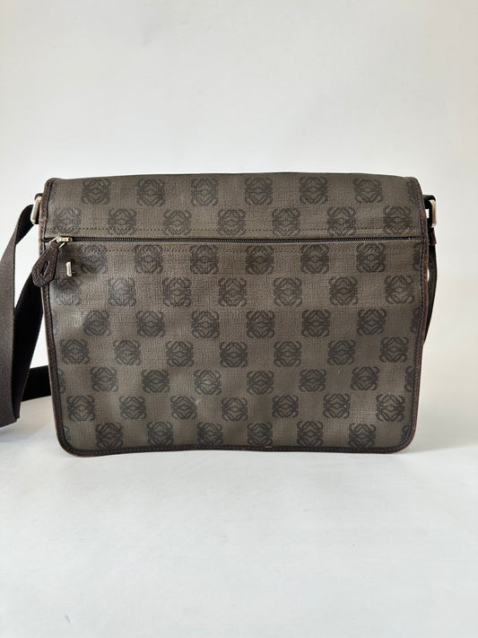 Loewe Pre-Owned
Anagram Coated Canvas Flap crossbody