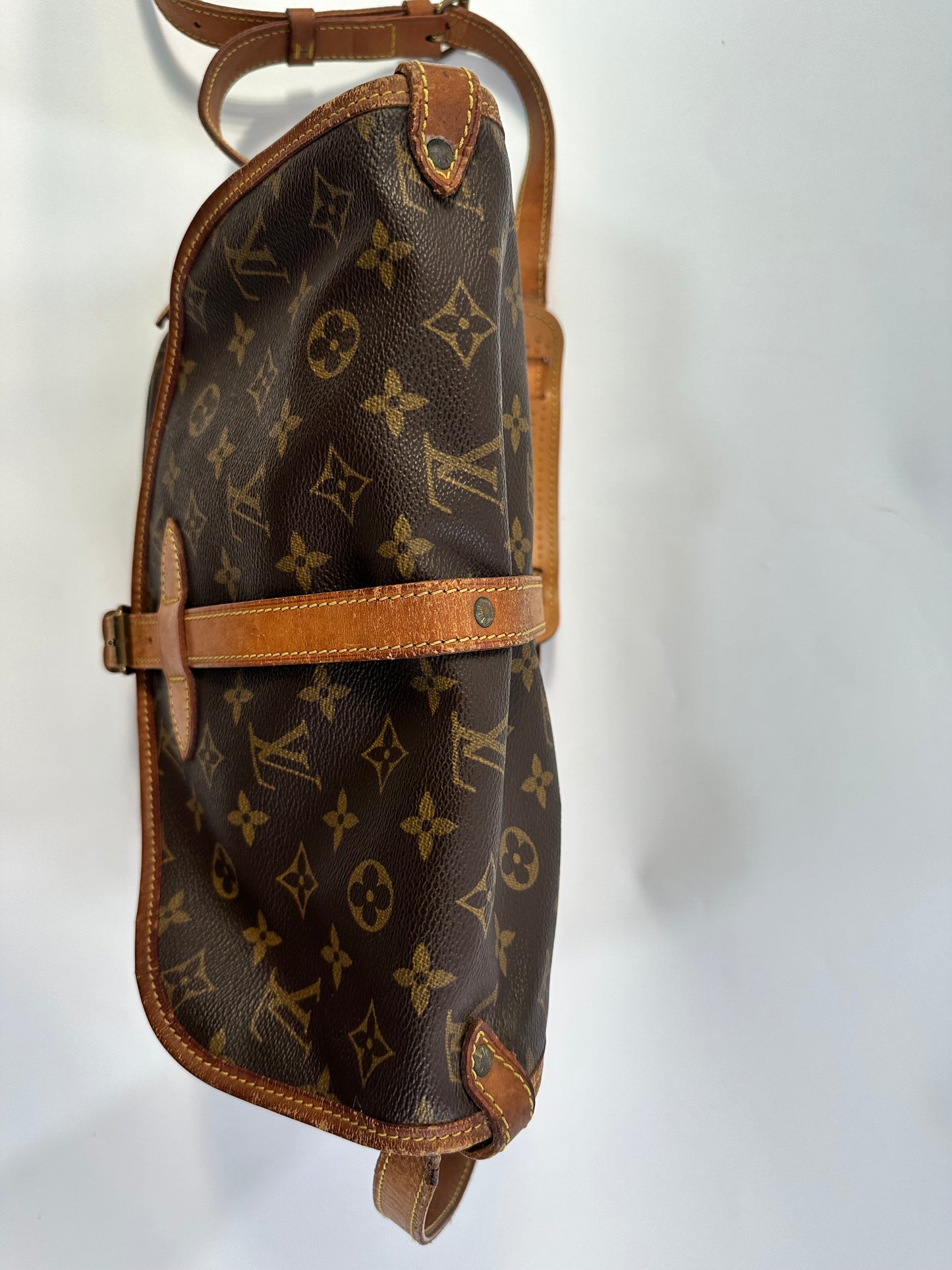 LOUIS VUITTON Monogram Saumur 30
