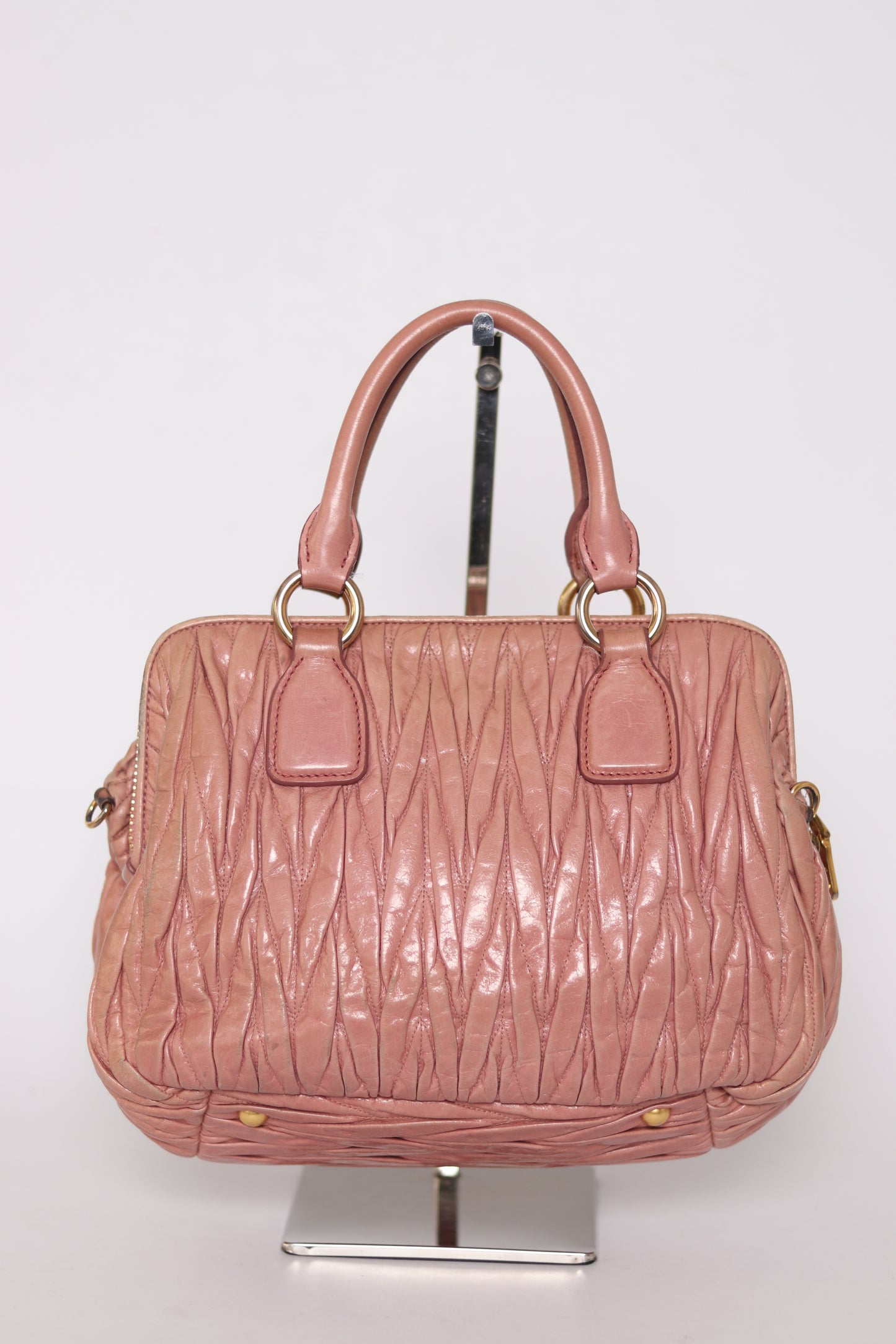 MIU MIU
Nappa Matelasse Top Handle Bowler Rosa