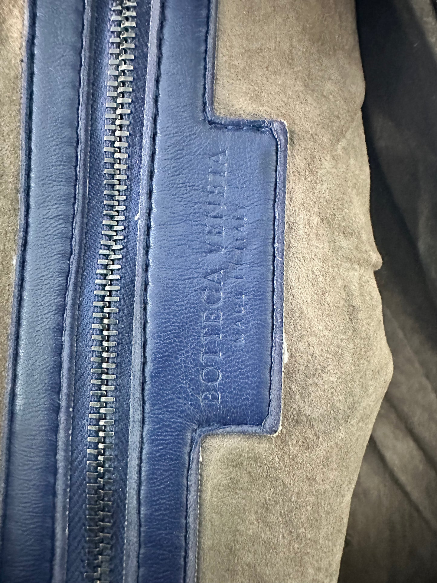 Bottega Veneta Blue Intrecciato Leather medium Veneta Hobo