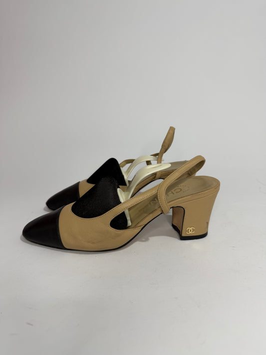 Chanel Beige/Black Leather And Fabric Cap Toe Slingback Sandals Size 36 EU/ 6 US / 3 UK