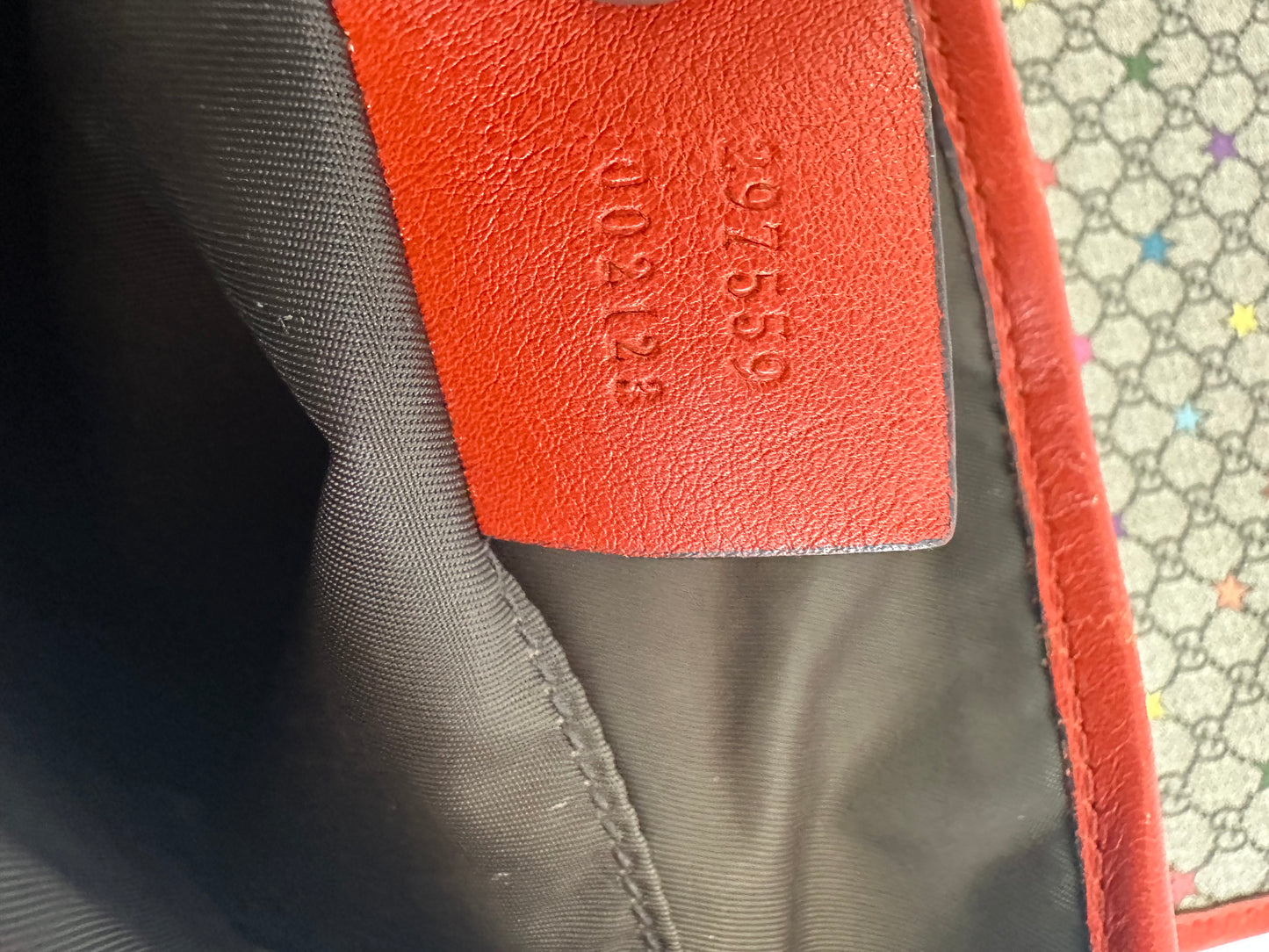 GUCCI Kids
GG Supreme Monogram Stars Medium Flap Messenger Bag Beige Orange