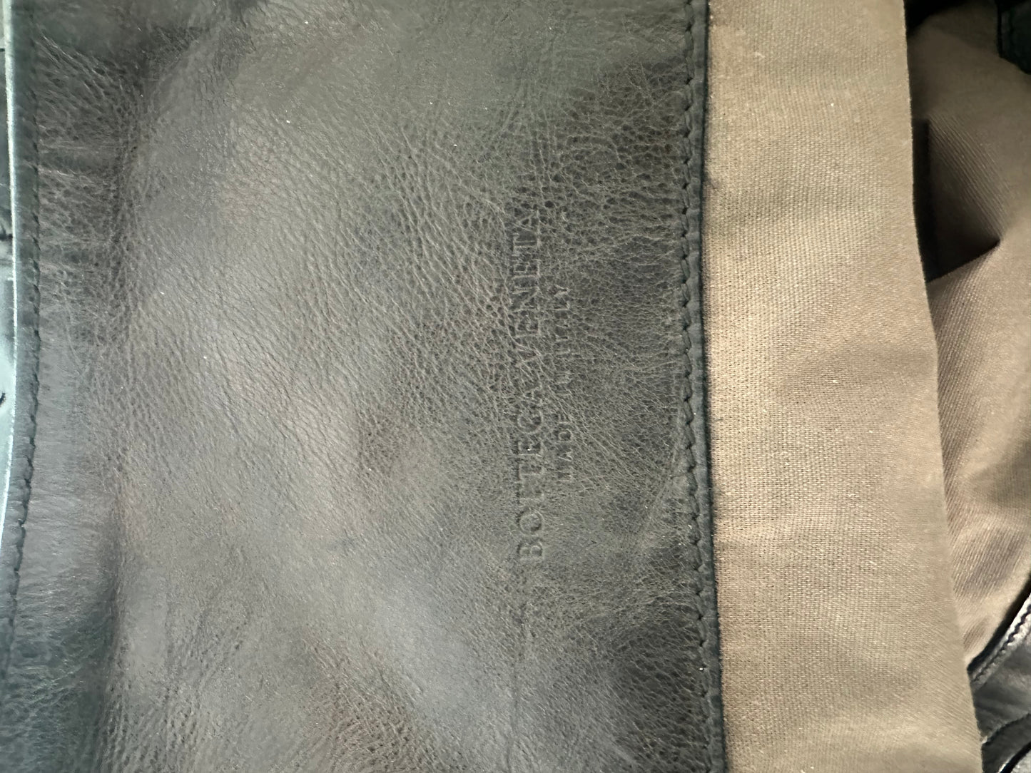 Bottega Veneta Black Intrecciato Trim Leather Expandable Tote