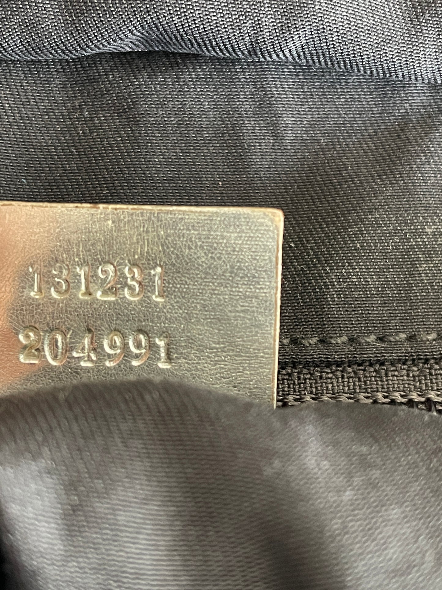 GUCCI
GG Canvas Medium Metallic