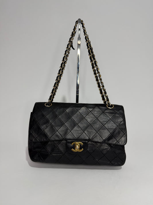 Chanel Black Vintage Lambskin Medium Classic Flap Bag