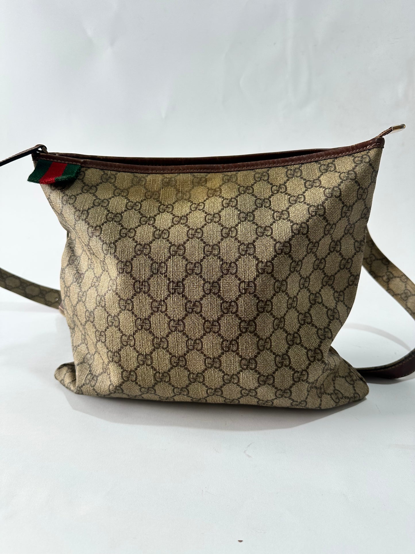 GUCCI Beige Supreme Canvas Web Messenger Bag
